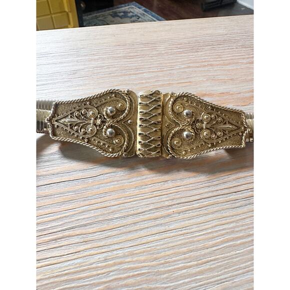 Vintage Accessocraft NYC Stretch Belt Small Ornate Etruscan Gold Tone Double - Picture 7 of 11